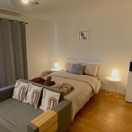 Cozy Riverfront Living, 5-Min Walk To Riverside Train Neuilly-Plaisance Dış mekan fotoğraf