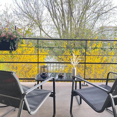 Cozy Riverfront Living, 5-Min Walk To Riverside Train Neuilly-Plaisance Dış mekan fotoğraf